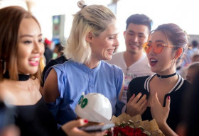 Thúy Ngân gợi cảm đọ dáng với siêu mẫu Coco Rocha