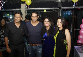 ‘Cô dâu 8 tuổi’ Pratyusha Banerjee đã từng có kế hoạch đến Việt Nam trước khi mất