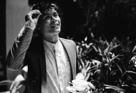 John Huy Trần sẵn sàng bỏ trăm triệu đầu tư trang phục