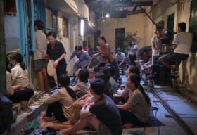 ‘Có căn nhà nằm nghe nắng mưa’ khiến khán giả lớn tuổi bồi hồi nhớ Sài Gòn xưa