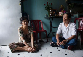 Hát mãi ước mơ: Người bảo vệ lớn tuổi động viên vợ bạn quá cố lạc quan sống tiếp
