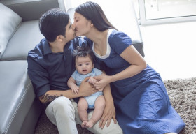 Ngọc Lan hạnh phúc khi lần đầu ăn mừng quốc tế thiếu nhi cùng con trai