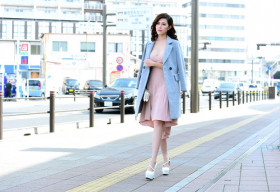 Phan Quỳnh Ngân khoe street style thanh lịch ở Nhật Bản