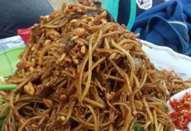 Bóc lò hong – Món ăn độc đáo say lòng du khách Hà Tiên