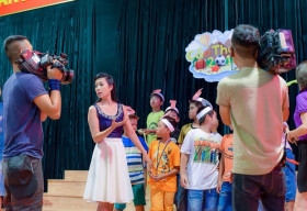 Trịnh Kim Chi bỗng liên tục ‘đắt sô’ thiếu nhi