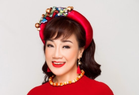 NSƯT Phương Hồng Thủy tự tin khoe vóc dáng tuổi trung niên