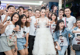 Angela Phương Trinh thừa nhận thích ‘khóa môi’ với Rocker Nguyễn