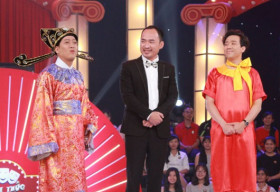 Tiến Luật thích thú thử sức với vai trò MC ở Thách Thức Danh Hài mùa 4