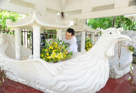 Thăm nhà vườn đẹp như resort của ca sĩ Lâm Hùng
