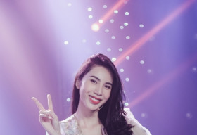 Thủy Tiên gây choáng khi thay liên tục 4 bộ trang phục trong một sự kiện