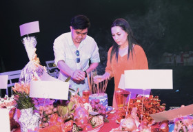 Nghệ sĩ Việt nô nức tham dự lễ Giỗ Tổ tại phim trường Jet Studio