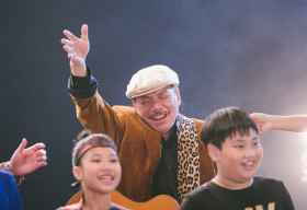 Nhạc sĩ Trần Tiến đầy hào hứng ‘trình làng’ MV Những đứa con mặt trời