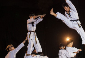 Đấu trường võ nhạc – Show giải trí kết hợp võ thuật và vũ đạo tuyển sinh cả nước