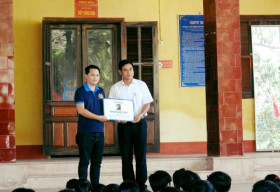 TransViet Group trao tặng tủ sách Đinh Hữu Dư cho học sinh tỉnh Yên Bái