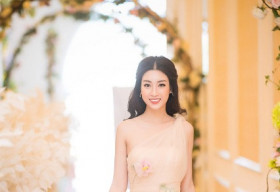 Hoa hậu Mỹ Linh đẹp mong manh giữa trời đông Hà Nội