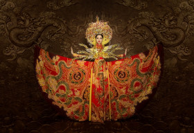 Thùy Dương tự thiết kế trang phục ‘chinh chiến’ World Miss University