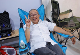 Trung Dân ‘đại náo’ hậu trường Tám Công Sở