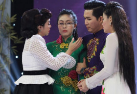 Thoại Mỹ nghẹn ngào chia tay ‘cô gái mù’ Trúc Phương
