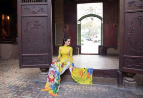 Á hậu Lâm Ngọc Trâm nền nã áo dài đón Xuân