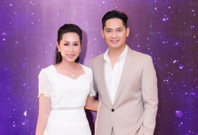 Hoa hậu Quý bà Hạnh Lê đầy nữ tính bên cạnh Minh Luân