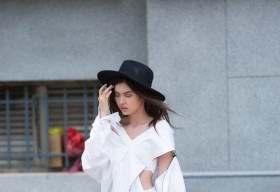 Người mẫu Thiếu Lan: ‘Được sải bước trên sàn catwalk là một niềm hạnh phúc’