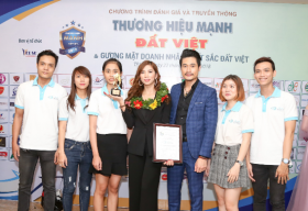 Phan Thị Hiếu – TGĐ công ty See The World Travel – nhận danh hiệu ‘Thương hiệu mạnh Đất Việt 2018’