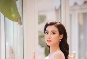 Mỹ Linh, Thanh Tú đọ catwalk với Hoa hậu Hoàn Vũ 2007