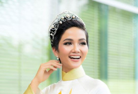 Hoa hậu H’Hen Niê truyền cảm hứng cho cộng đồng dân tộc thiểu số