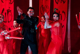 Quang Trung ‘chơi trội’ mời nam chính bản gốc ‘Bùa yêu’ cùng đóng Parody