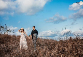 Bộ ảnh cưới phong cách cổ điển lãng mạn của bạn diễn Trường Giang