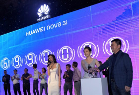 Huawei Nova 3i: Smartphone 4 camera AI chính thức ra mắt tại Việt Nam