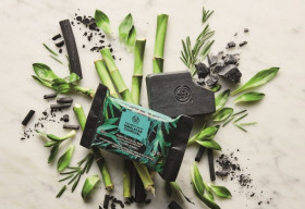 The Body Shop dùng ‘sức mạnh than tre’ bảo vệ gấu trúc