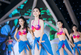 Thí sinh HHVN 2018 ‘đốt cháy’ sân khấu với màn trình diễn bikini nóng bỏng