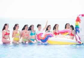 Dàn thí sinh HHVN 2018 nóng bỏng bikini trong MV ‘Thiên đường là em’
