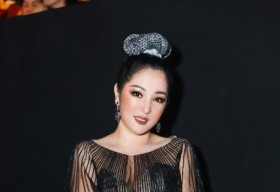 Danh hài Thuý Nga đẹp huyền bí và quyền lực trên ghế nóng