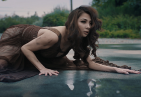 Phương Trang mời đạo diễn nổi tiếng Hollywood thực hiện MV khủng