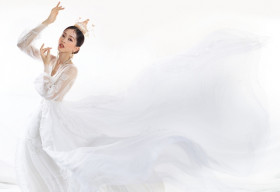 Á hậu Phương Nga ‘đẹp ngẩn ngơ’, hóa cô dâu mơ mộng