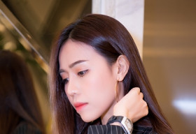 Á hậu Phan Quỳnh Ngân: ‘Tôi biết 3 ngoại ngữ nhưng không có bằng Đại Học’