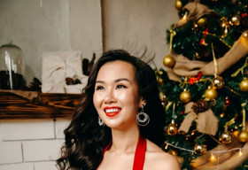 Sát ngày cưới, Võ Hạ Trâm bất ngờ tung singer về Giáng sinh cực ấn tượng