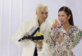 ‘Yêu nữ hàng hiệu’ Jamie Chua được tặng trang sức 200 triệu trong show Lý Quí Khánh