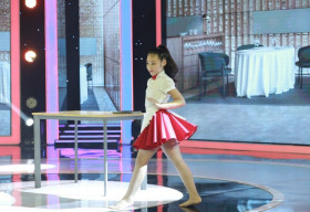 Tài năng nhí 8 tuổi chinh phục Ban bình luận bởi tài nhảy múa đa thể loại ở Biệt Tài Tí Hon