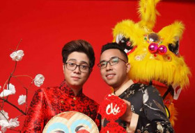 Nguyễn Hồng Thuận, Bùi Anh Tuấn xúng xính áo dài mừng tết Kỷ Hợi