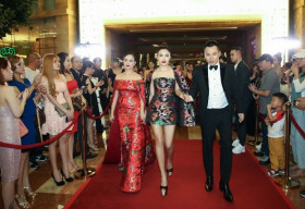 Hà Vi Vi đẹp ấn tượng trong thiết kế của NTK Võ Thùy Dương