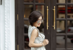 Nguyễn Hồng Nhung biến hóa ‘cực chất’ với những set đồ Chanel