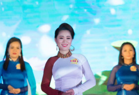 Top 18 ‘Duyên dáng áo dài Việt Nam’ khoe vẻ lộng lẫy trong trang phục của NTK Việt Hùng