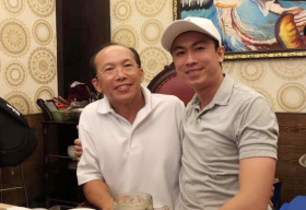 Nhạc sĩ ‘Đắp mộ cuộc tình’ chọn mặt gửi vàng ca khúc mới cho Hồ Việt Trung