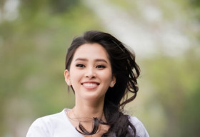 Hoa hậu Tiểu Vy khỏe khoắn chạy bộ gây quỹ từ thiện ở Hà Nội