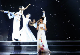 Hòa Minzy liên tục khoe khả năng ‘live nuốt đĩa’ trong Tuyệt đỉnh song ca nhí