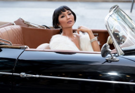 H’Hen Niê gây bất ngờ với kiểu tóc Hair Bob, đẹp cổ điển đầy ấn tượng