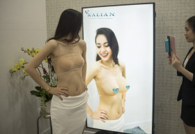 Gương thần thẩm mỹ AR: Trải nghiệm công nghệ 4D với giải pháp AR trong phẫu thuật thẩm mỹ